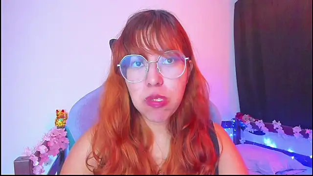 Snapshot of _Moon_Johnson chatting on November 2025 01:27:01 AM Moon Johnson online show from November 2025 01:27:01 AM