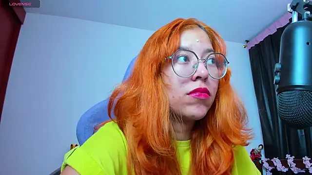 Snapshot of _Moon_Johnson chatting on February 2026 12:45:02 AM Moon Johnson online show from February 2026 12:45:02 AM