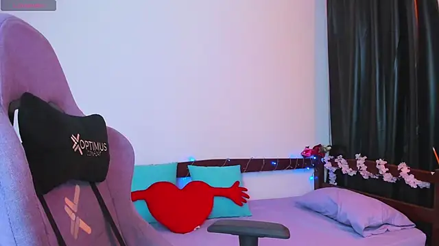 Snapshot of _Moon_Johnson chatting on February 2026 02:10:01 AM Moon Johnson online show from February 2026 02:10:01 AM