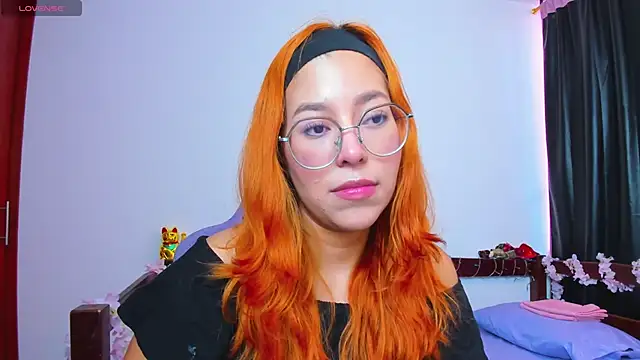 Snapshot of _Moon_Johnson chatting on March 2026 09:43:01 PM Moon Johnson online show from March 2026 09:43:01 PM