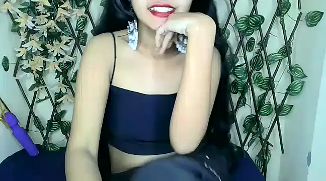 SUZY FROMUS online show from February 2025 08:13:01 PM