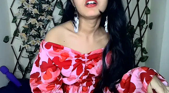 SUZY FROMUS online show from February 2025 10:21:02 PM