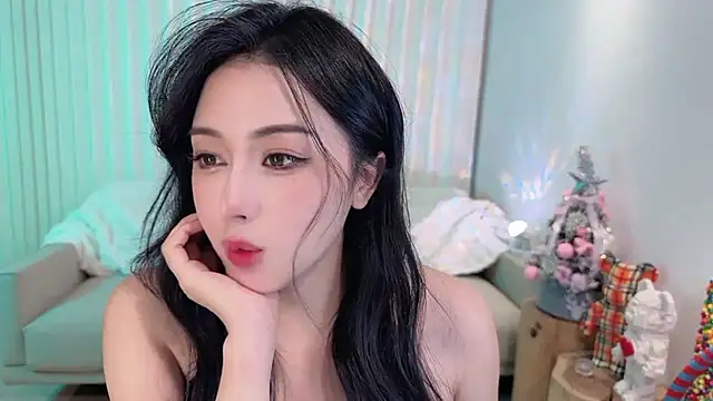 K-moumou online show from December 2024 08:28:02 PM