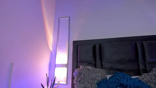 EmmaBecket2 online show from January 2025 03:22:01 AM