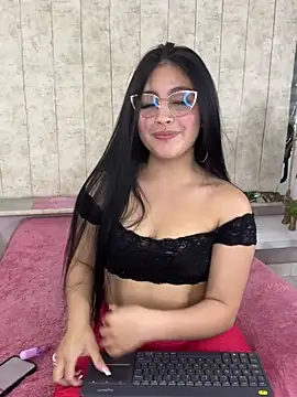 Annie9  online show from March 2025 11:14:01 PM