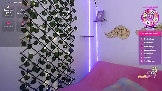 EmberEyes 999 online show from September 2025 07:26:01 PM