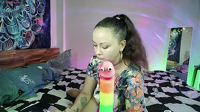 kellycakemeow online show from February 2025 07:16:01 AM