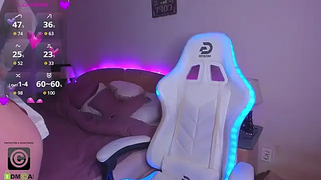 AdellaLoveX online show from October 2025 04:01:02 AM