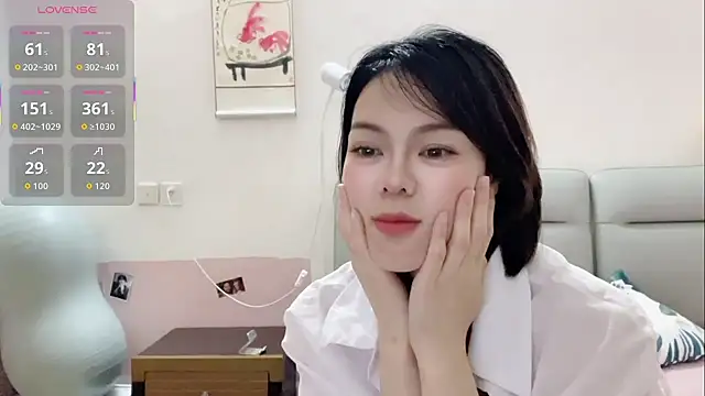 Linda-LL online show from March 2026 08:11:01 PM