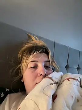 Curvy Rosie99 online show from December 2024 02:12:01 PM