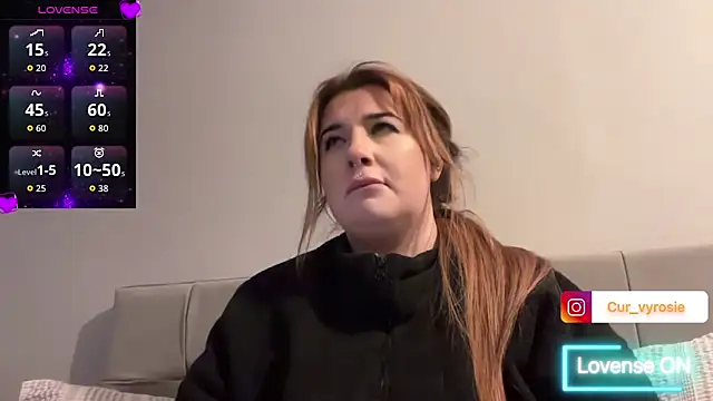 Curvy Rosie99 online show from February 2026 06:46:01 PM