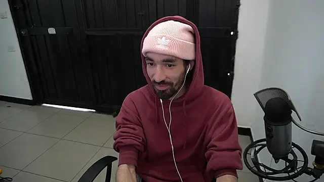 Snapshot of Your_Ice_cream chatting on December 2024 03:10:02 PM Your Ice cream online show from December 2024 03:10:02 PM