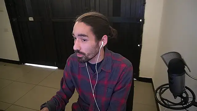 Snapshot of Your_Ice_cream chatting on December 2024 05:07:02 PM Your Ice cream online show from December 2024 05:07:02 PM