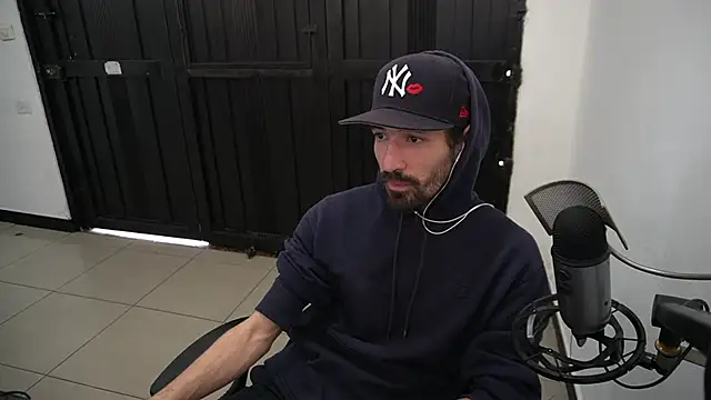 Snapshot of Your_Ice_cream chatting on December 2024 05:42:02 PM Your Ice cream online show from December 2024 05:42:02 PM