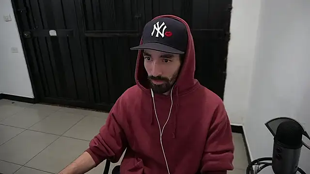 Snapshot of Your_Ice_cream chatting on December 2024 07:00:01 AM Your Ice cream online show from December 2024 07:00:01 AM