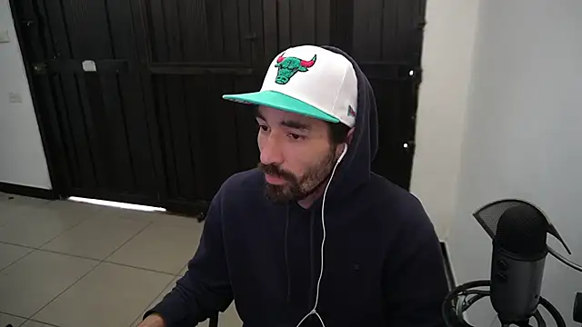 Snapshot of Your_Ice_cream chatting on December 2024 04:19:02 PM Your Ice cream online show from December 2024 04:19:02 PM