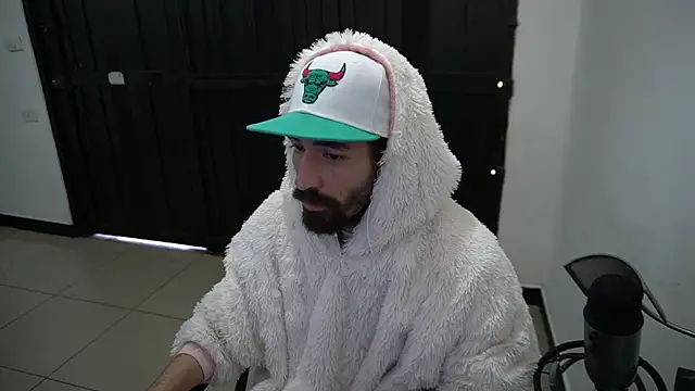 Snapshot of Your_Ice_cream chatting on January 2025 04:18:01 PM Your Ice cream online show from January 2025 04:18:01 PM