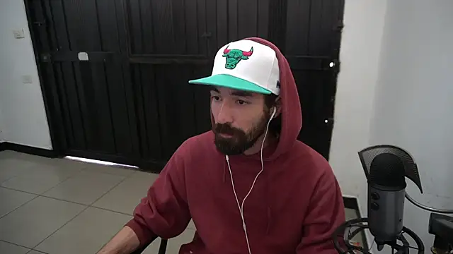 Snapshot of Your_Ice_cream chatting on January 2025 02:42:01 PM Your Ice cream online show from January 2025 02:42:01 PM