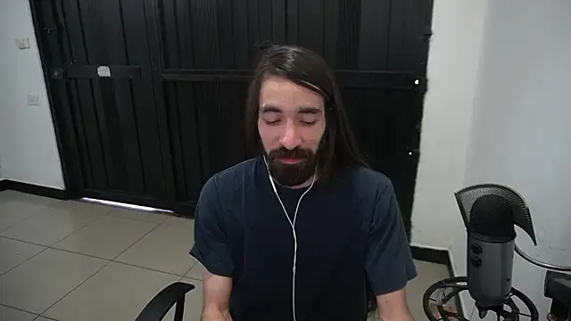 Snapshot of Your_Ice_cream chatting on January 2025 12:02:02 PM Your Ice cream online show from January 2025 12:02:02 PM