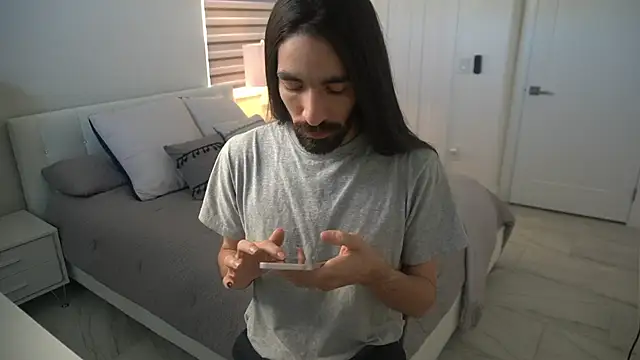 Snapshot of Your_Ice_cream chatting on February 2025 02:04:01 PM Your Ice cream online show from February 2025 02:04:01 PM