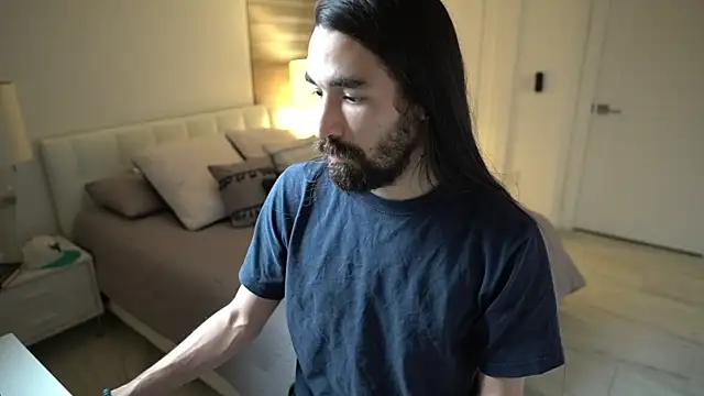 Snapshot of Your_Ice_cream chatting on March 2025 12:45:01 AM Your Ice cream online show from March 2025 12:45:01 AM