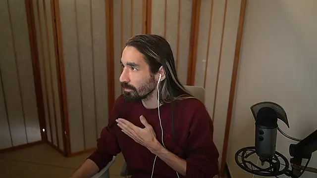 Snapshot of Your_Ice_cream chatting on November 2025 03:35:01 PM Your Ice cream online show from November 2025 03:35:01 PM