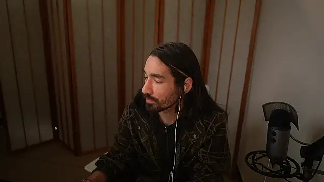 Snapshot of Your_Ice_cream chatting on November 2025 01:22:01 PM Your Ice cream online show from November 2025 01:22:01 PM