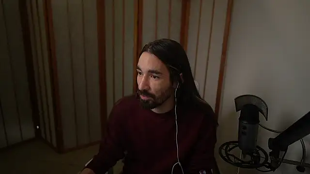 Snapshot of Your_Ice_cream chatting on November 2025 01:44:02 PM Your Ice cream online show from November 2025 01:44:02 PM