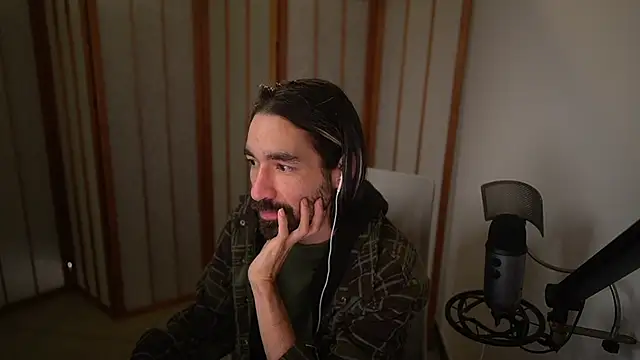 Snapshot of Your_Ice_cream chatting on November 2025 03:25:02 PM Your Ice cream online show from November 2025 03:25:02 PM