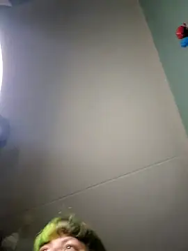 kira 132 online show from November 2025 02:22:01 AM