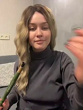 KikiWatson online show from December 2024 11:12:02 AM