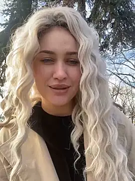 KikiWatson online show from January 2025 11:58:02 AM