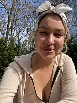 KikiWatson online show from March 2025 07:09:01 AM