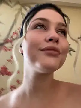 KikiWatson online show from March 2025 12:07:02 PM