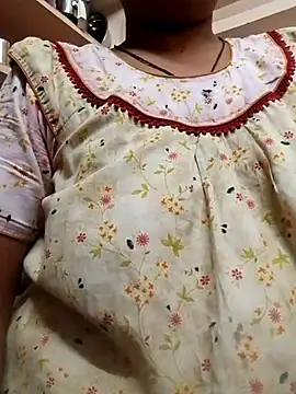 Snapshot of sneha_telugu_girl chatting on January 2025 01:52:01 AM sneha telugu girl online show from January 2025 01:52:01 AM