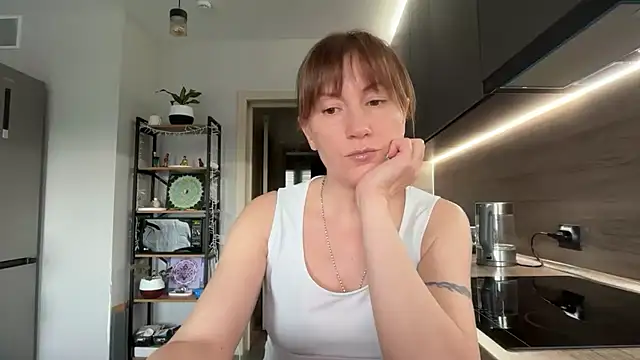 Snapshot of jainesummer chatting on May 2026 03:41:01 PM jainesummer online show from May 2026 03:41:01 PM