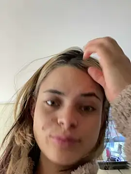 HannaRhodes online show from July 2026 01:35:02 PM