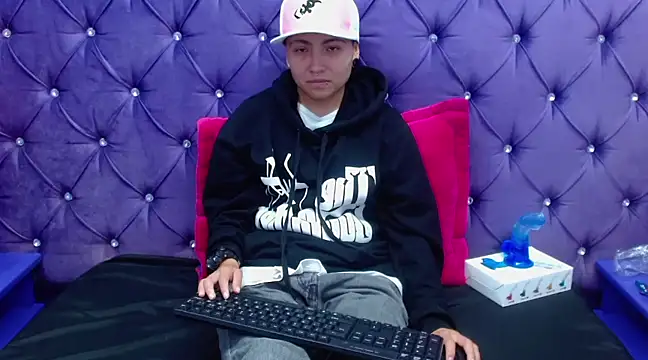 Snapshot of Im_Mathias chatting on January 2025 02:41:01 AM Im Mathias online show from January 2025 02:41:01 AM