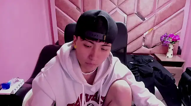 Snapshot of Im_Mathias chatting on January 2025 09:34:02 AM Im Mathias online show from January 2025 09:34:02 AM