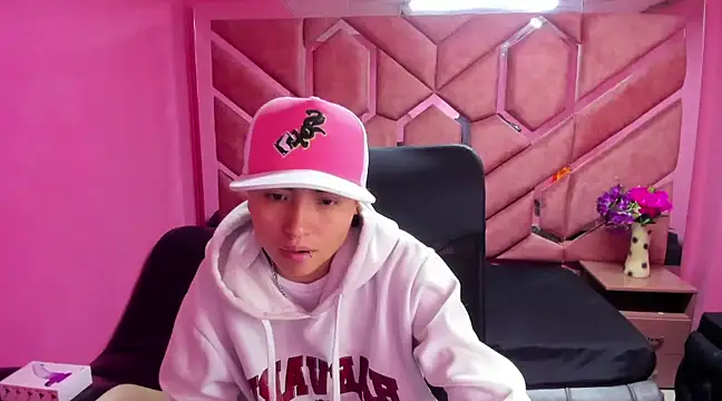 Snapshot of Im_Mathias chatting on January 2025 03:29:01 AM Im Mathias online show from January 2025 03:29:01 AM