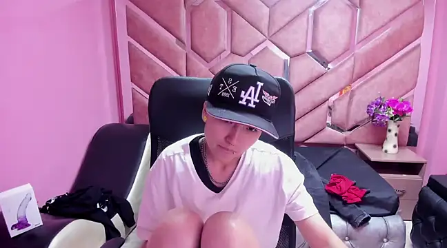 Snapshot of Im_Mathias chatting on January 2025 05:15:02 AM Im Mathias online show from January 2025 05:15:02 AM