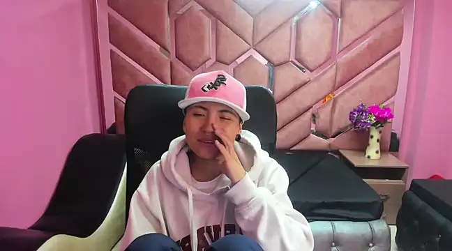 Snapshot of Im_Mathias chatting on January 2025 09:46:01 AM Im Mathias online show from January 2025 09:46:01 AM