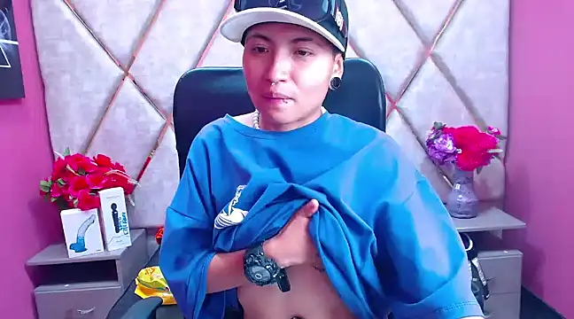 Snapshot of Im_Mathias chatting on February 2025 08:56:02 AM Im Mathias online show from February 2025 08:56:02 AM