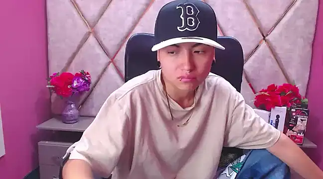 Snapshot of Im_Mathias chatting on February 2025 06:44:01 AM Im Mathias online show from February 2025 06:44:01 AM