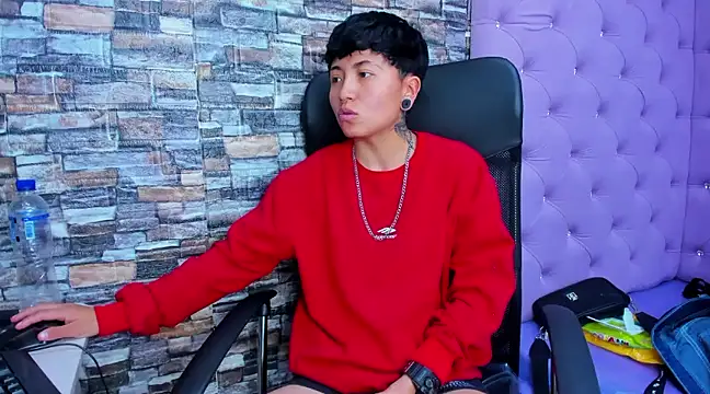 Snapshot of Im_Mathias chatting on February 2025 05:20:01 AM Im Mathias online show from February 2025 05:20:01 AM