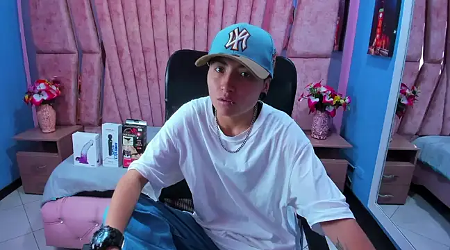 Snapshot of Im_Mathias chatting on March 2025 02:46:02 AM Im Mathias online show from March 2025 02:46:02 AM