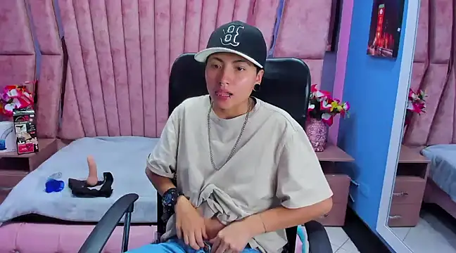 Snapshot of Im_Mathias chatting on March 2025 03:26:02 AM Im Mathias online show from March 2025 03:26:02 AM