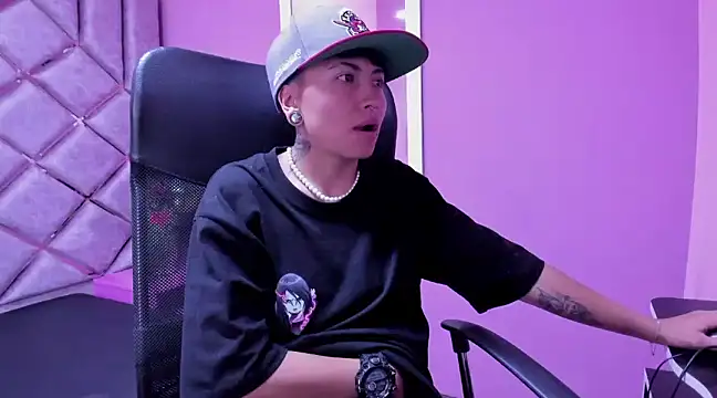 Snapshot of Im_Mathias chatting on March 2025 03:41:02 AM Im Mathias online show from March 2025 03:41:02 AM