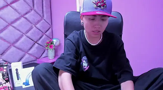 Snapshot of Im_Mathias chatting on March 2025 07:40:02 AM Im Mathias online show from March 2025 07:40:02 AM