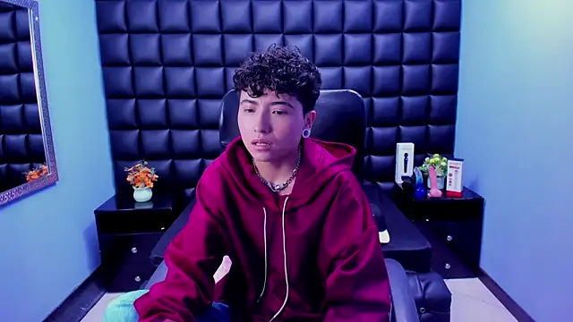 Snapshot of Im_Mathias chatting on September 2025 08:08:02 PM Im Mathias online show from September 2025 08:08:02 PM